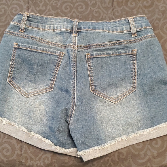 Encore Jeans - Picture 2 of 2